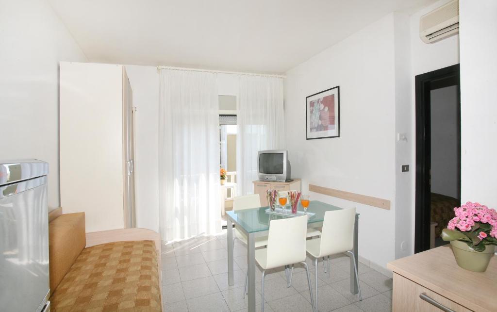 Residence Internazionale Rimini Bilik gambar