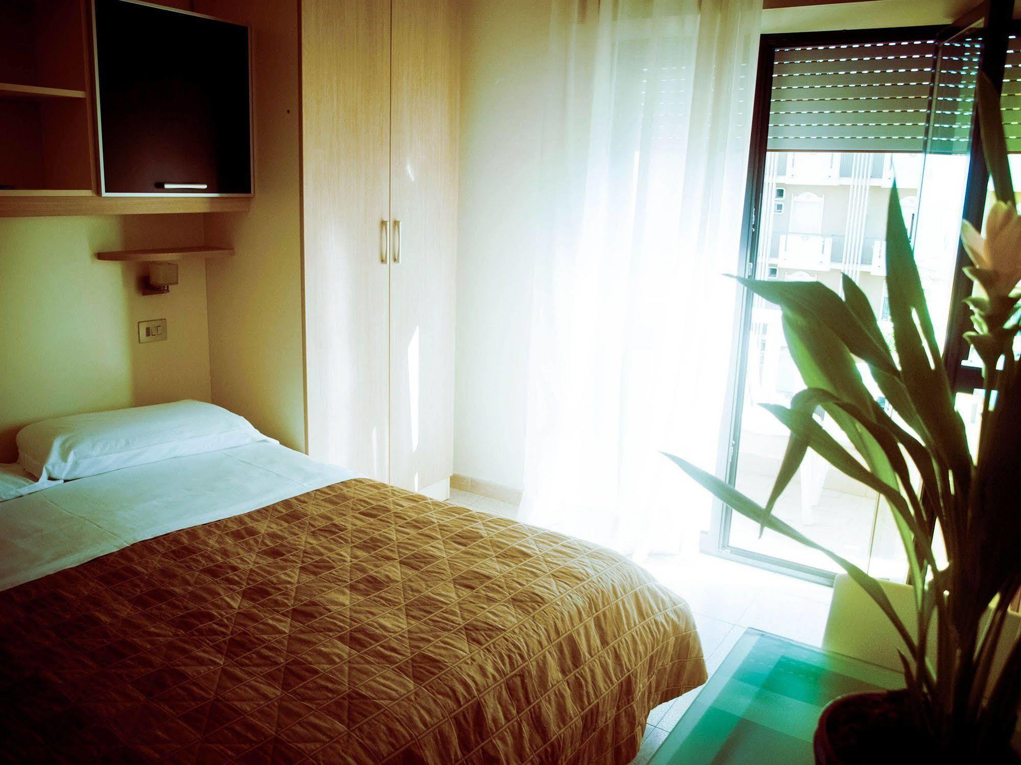 Residence Internazionale Rimini Luaran gambar